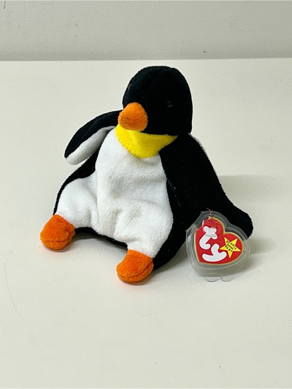 c. 1995 Vintage Ty Beanie Babies WADDLE the Penguin